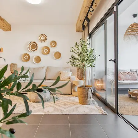 Casa Mila * La Oliva